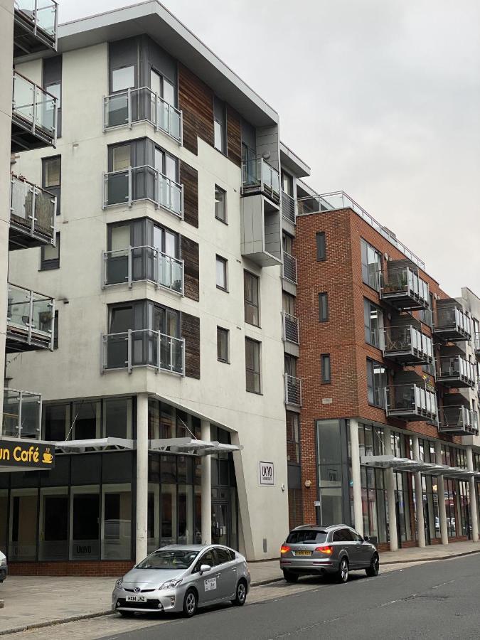 Stylish Two Bed City Apartment With Secure Parking Southampton Exterior foto